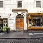 Charming Apartment At Spanish Steps, No Elevator
