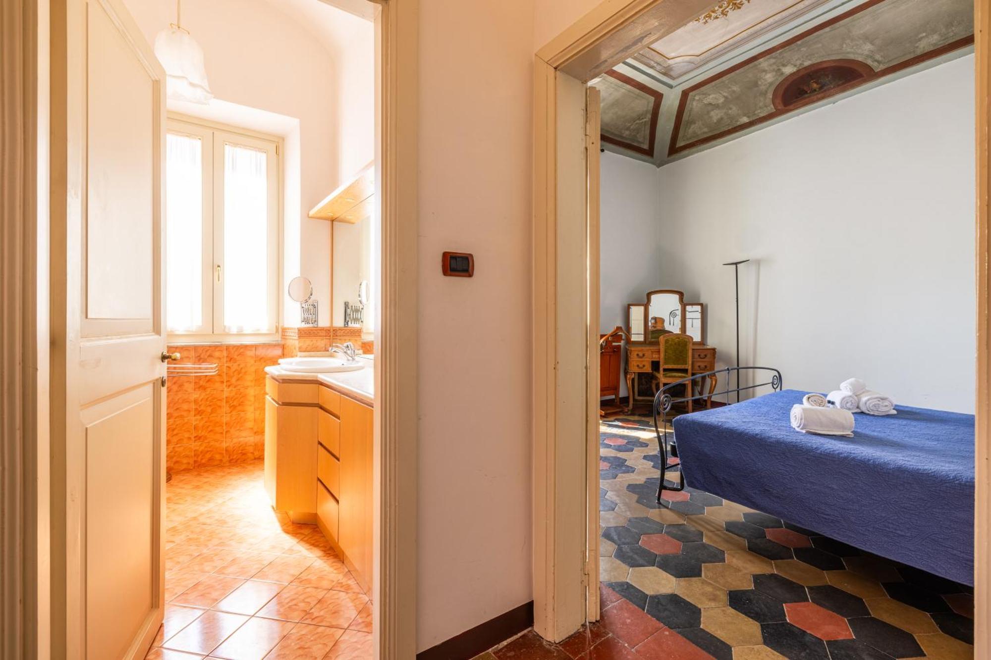 Charming At Spanish Steps, No Elevator *